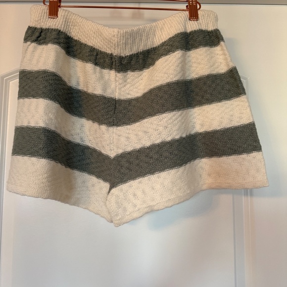 Crochet Short Set - Picture 6 of 6